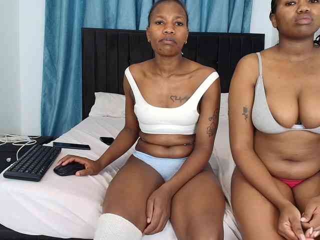 Tasty-titties webcam