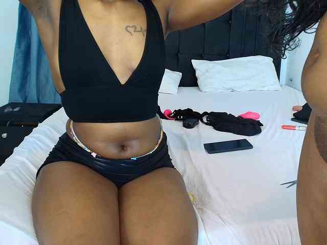 Tasty-titties webcam