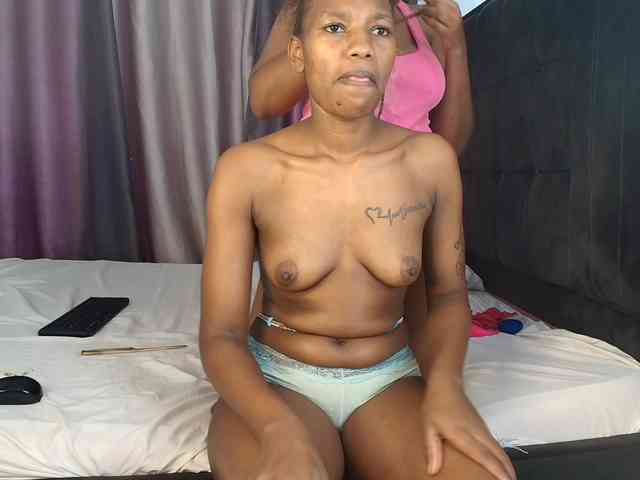 Tasty-titties webcam