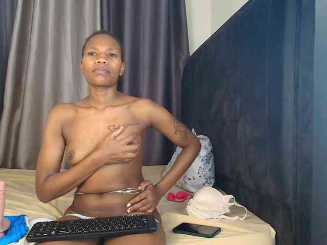 Tasty-titties webcam