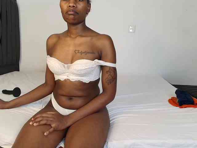 Tasty-titties webcam