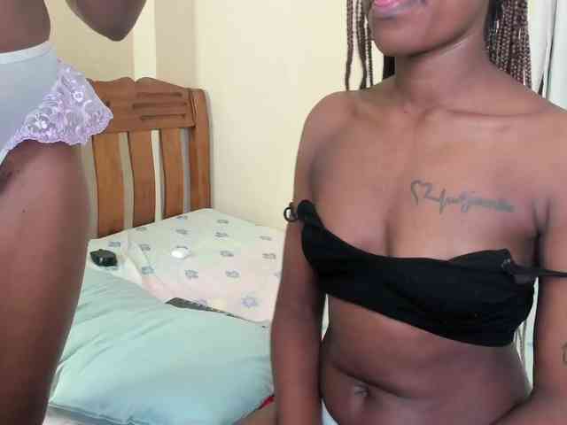 Tasty-titties webcam