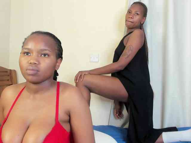 Tasty-titties webcam