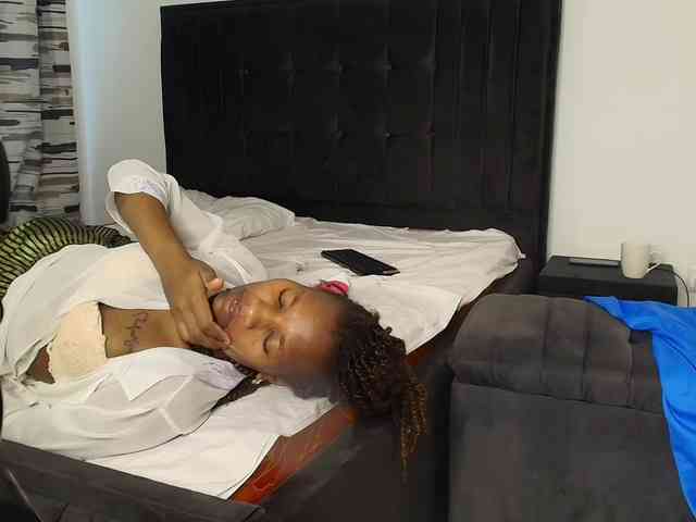 Tasty-titties webcam