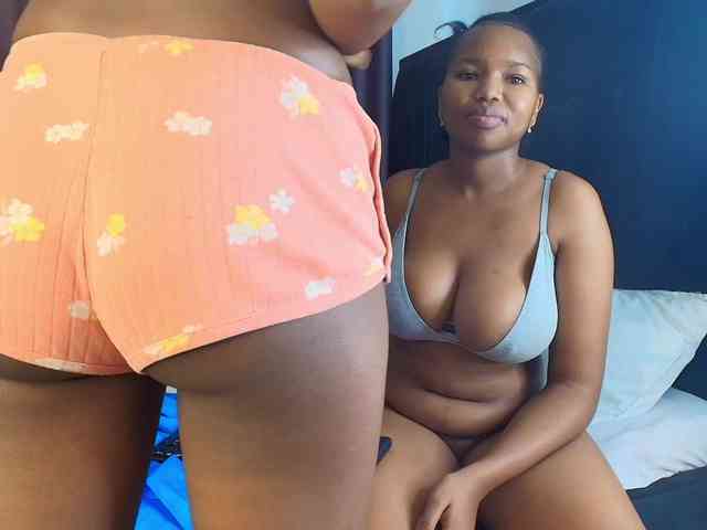 Tasty-titties webcam