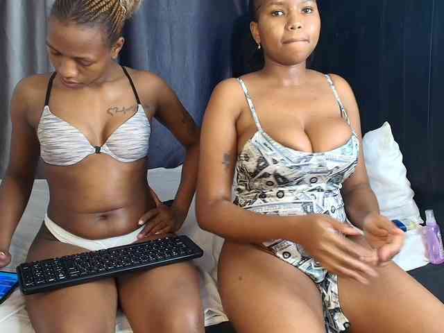 Tasty-titties webcam
