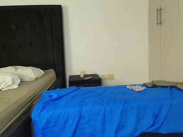 Tasty-titties webcam