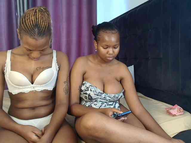 Tasty-titties webcam