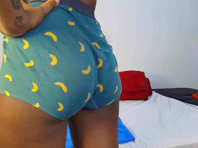 Tasty-titties webcam
