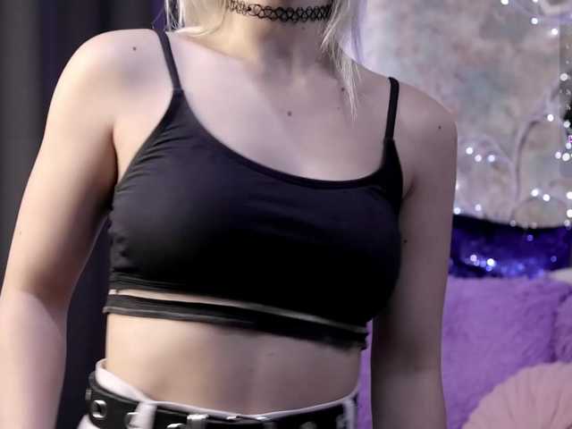 Yunakiss live cam on BongaCams