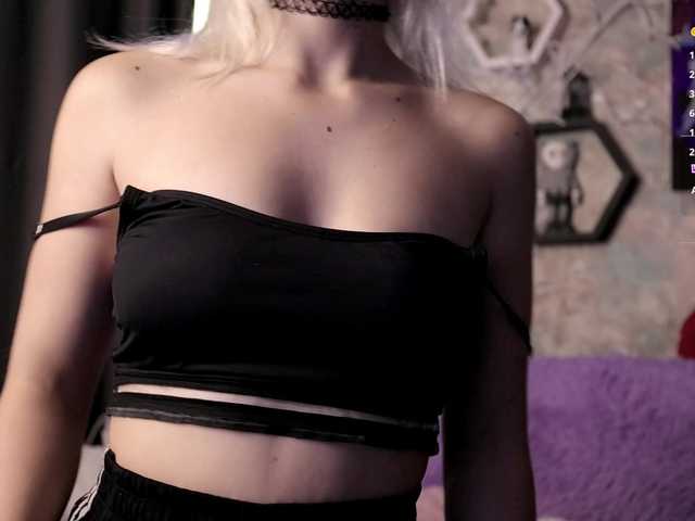 Yunakiss live cam on BongaCams