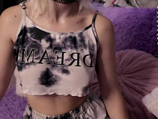 Yunakiss live cam on BongaCams
