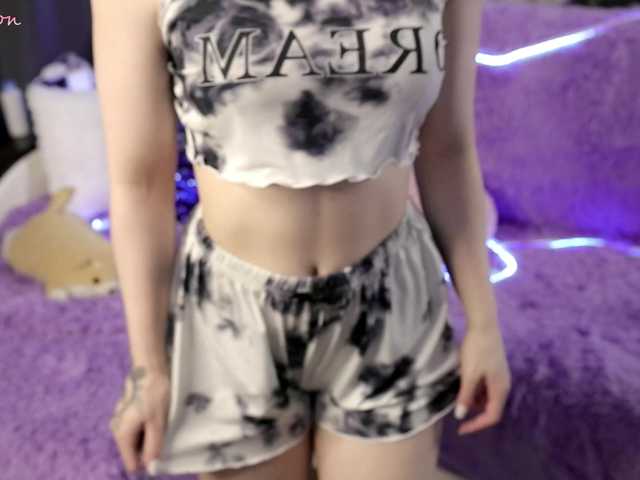 Yunakiss's BongaCams show and profile