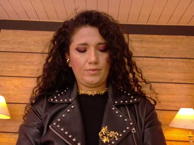 DakotaRainbow22's BongaCams show and profile