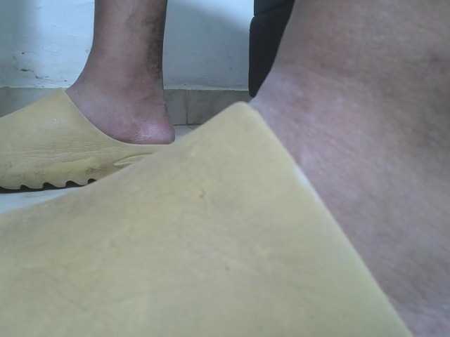 srfindomfeetdraining — live male cam