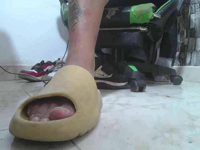 srfindomfeetdraining