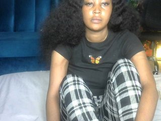 Petitlexxi's Live Webcam