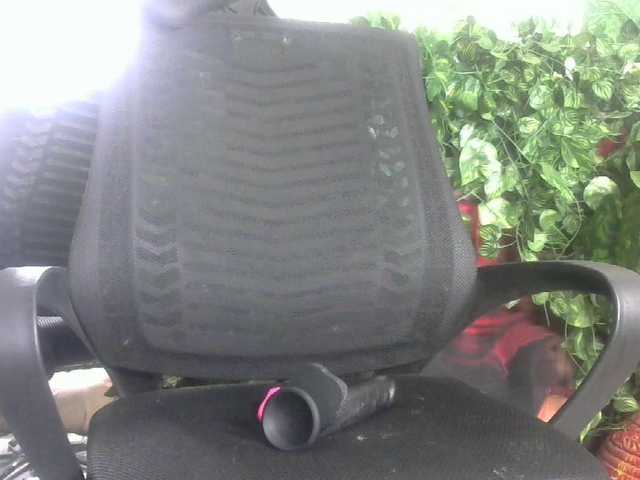 Petitlexxi's BongaCams show and profile