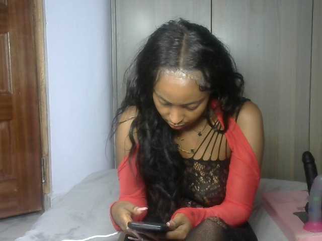 Petitlexxi live cam on BongaCams