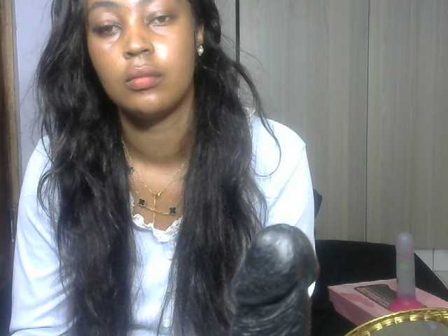 Petitlexxi live cam on BongaCams