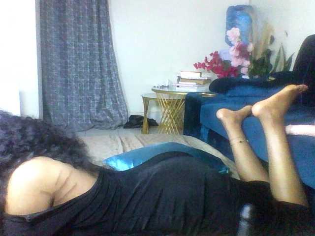 Petitlexxi's BongaCams show and profile