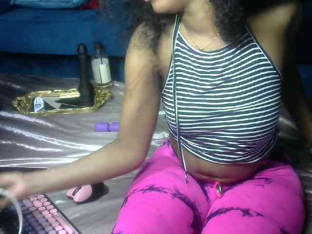 Petitlexxi webcam