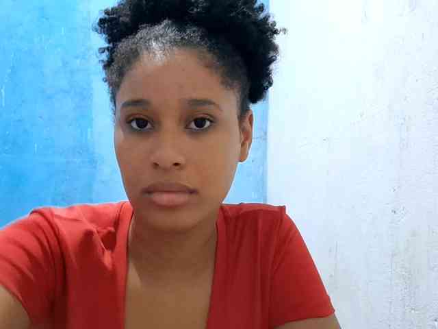 RomanaBeatson webcam