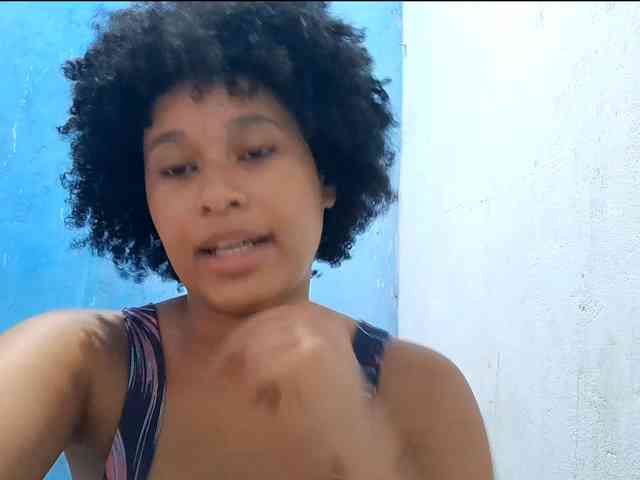 RomanaBeatson webcam