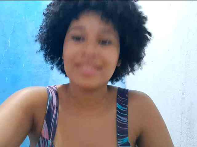 RomanaBeatson webcam