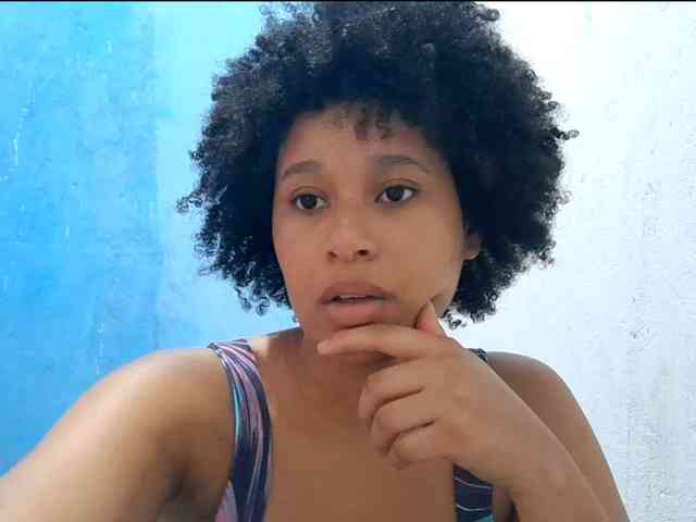 RomanaBeatson webcam