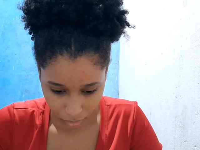 RomanaBeatson webcam