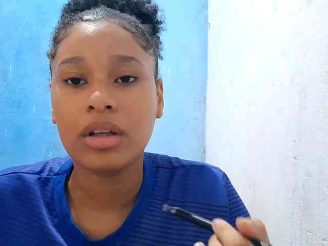 RomanaBeatson webcam