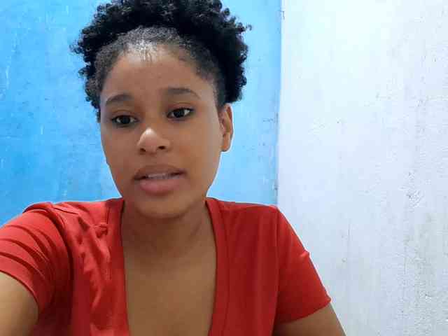 RomanaBeatson webcam