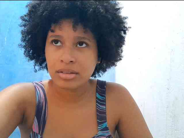 RomanaBeatson webcam