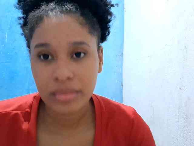 RomanaBeatson webcam