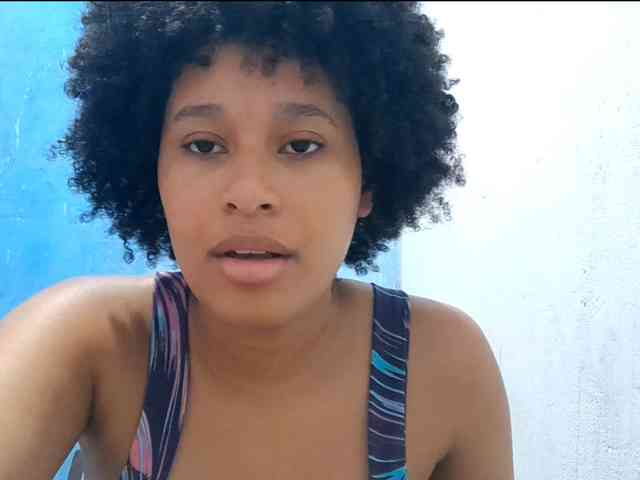 RomanaBeatson webcam