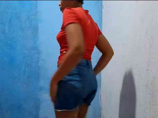 RomanaBeatson webcam