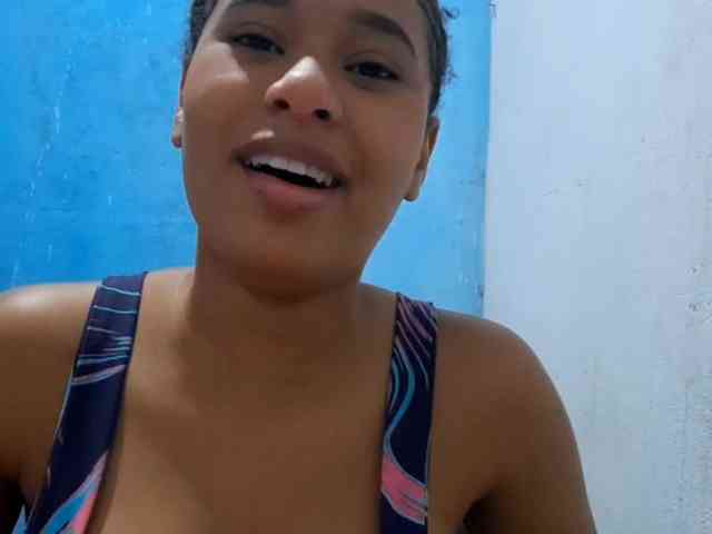 RomanaBeatson webcam