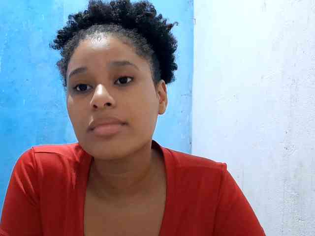 RomanaBeatson webcam