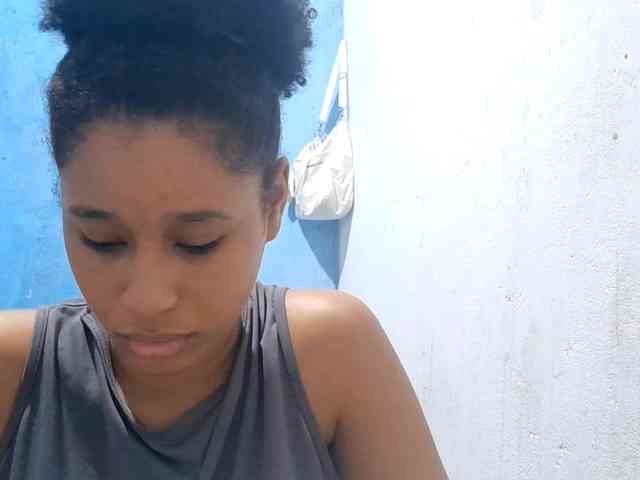 RomanaBeatson webcam