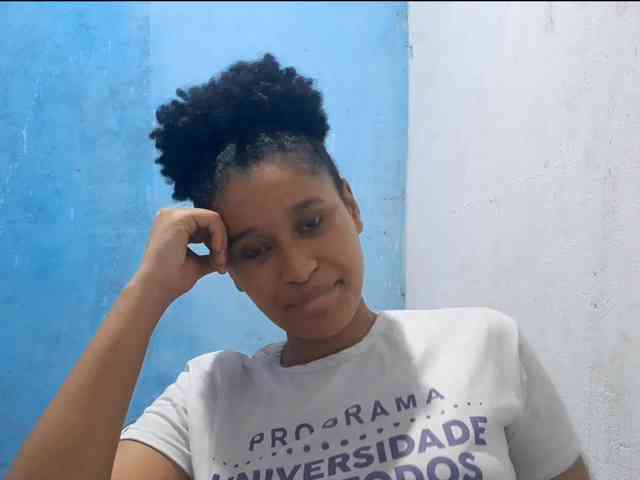 RomanaBeatson webcam