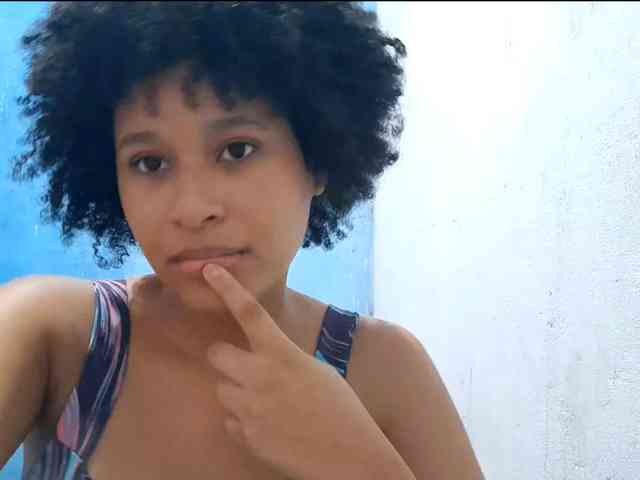 RomanaBeatson webcam