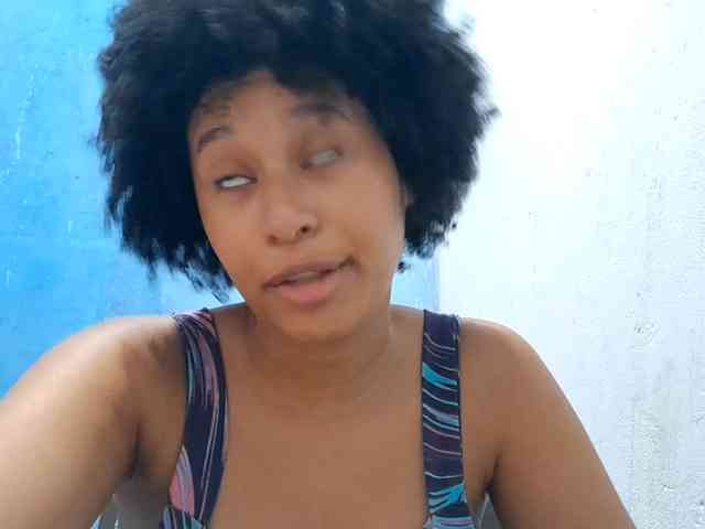 RomanaBeatson webcam