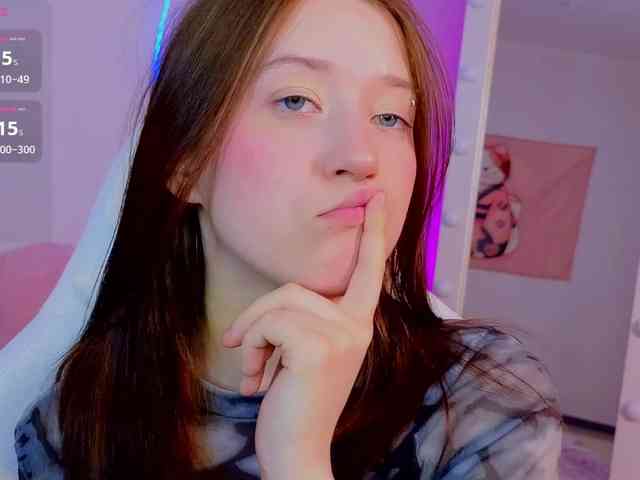 MollyMay webcam