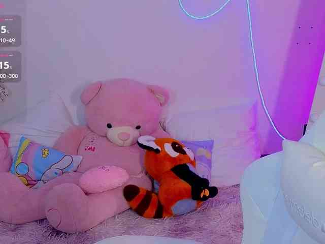 MollyMay webcam