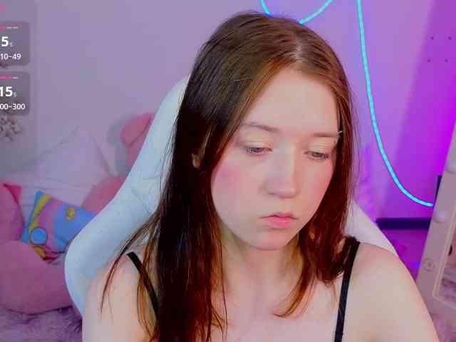 MollyMay webcam