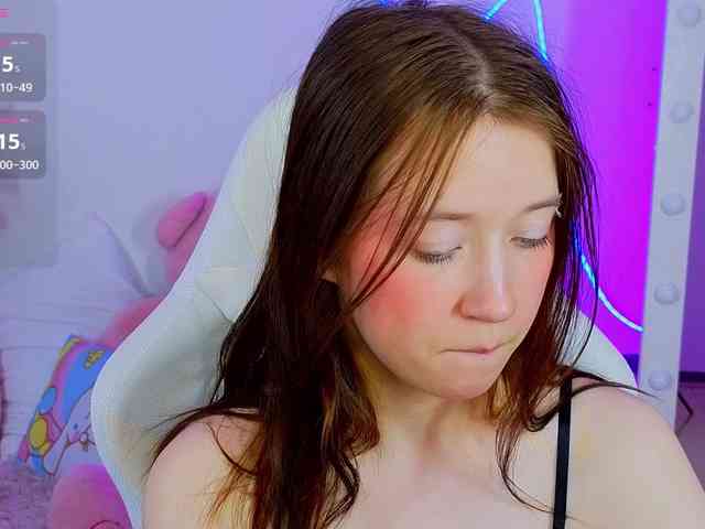 MollyMay webcam