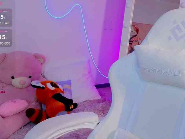 MollyMay webcam