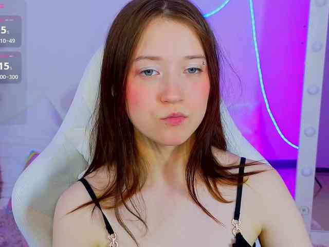 MollyMay webcam
