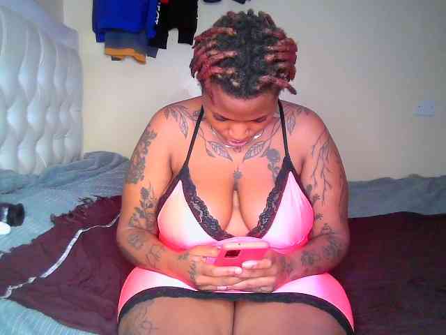 Blackchully9 webcam